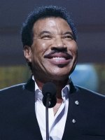 Did Lionel Richie Die? Debunking the Baseless Death Hoax