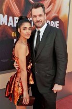 Jim Jefferies | Wife | Relationships